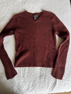 Abercrombie & Fitch Women's V-Neck Ribbed Sweater - Wine
